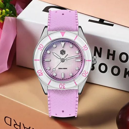 ซานมาร์ตินนาฬิกาควอตซ์ผู้หญิง  - Guilloché Dial Watch บทวิจารณ์และราคา