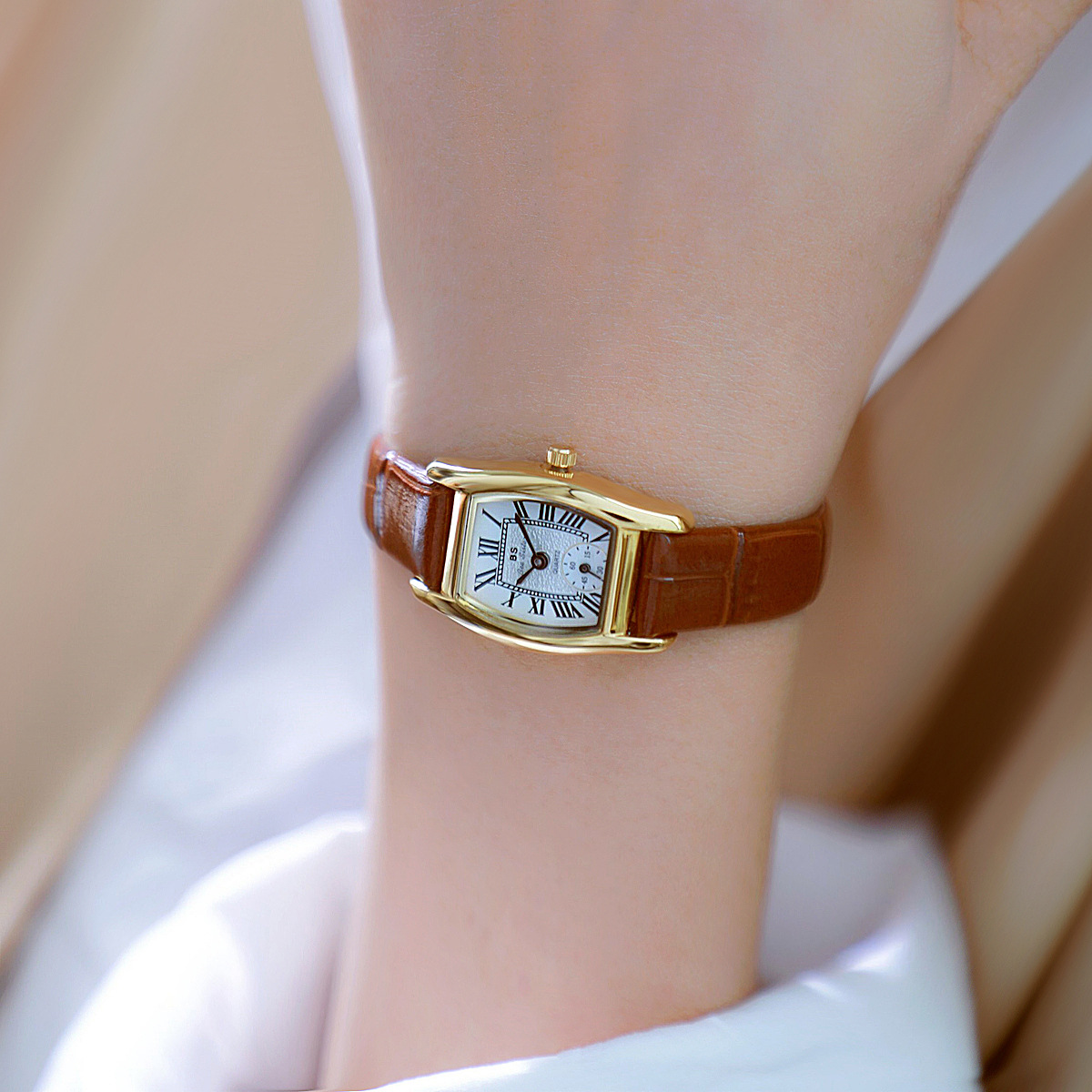 BS นาฬิกาผู้หญิงอเนกประสงค์สไต - Luxury Watch Leather Strap บทวิจารณ์และราคา