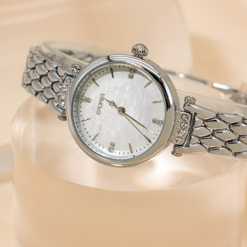 นาฬิกาข้อมือควอตซ์สุดหรูหราสไต - Luxury Watch Levels บทวิจารณ์และราคา