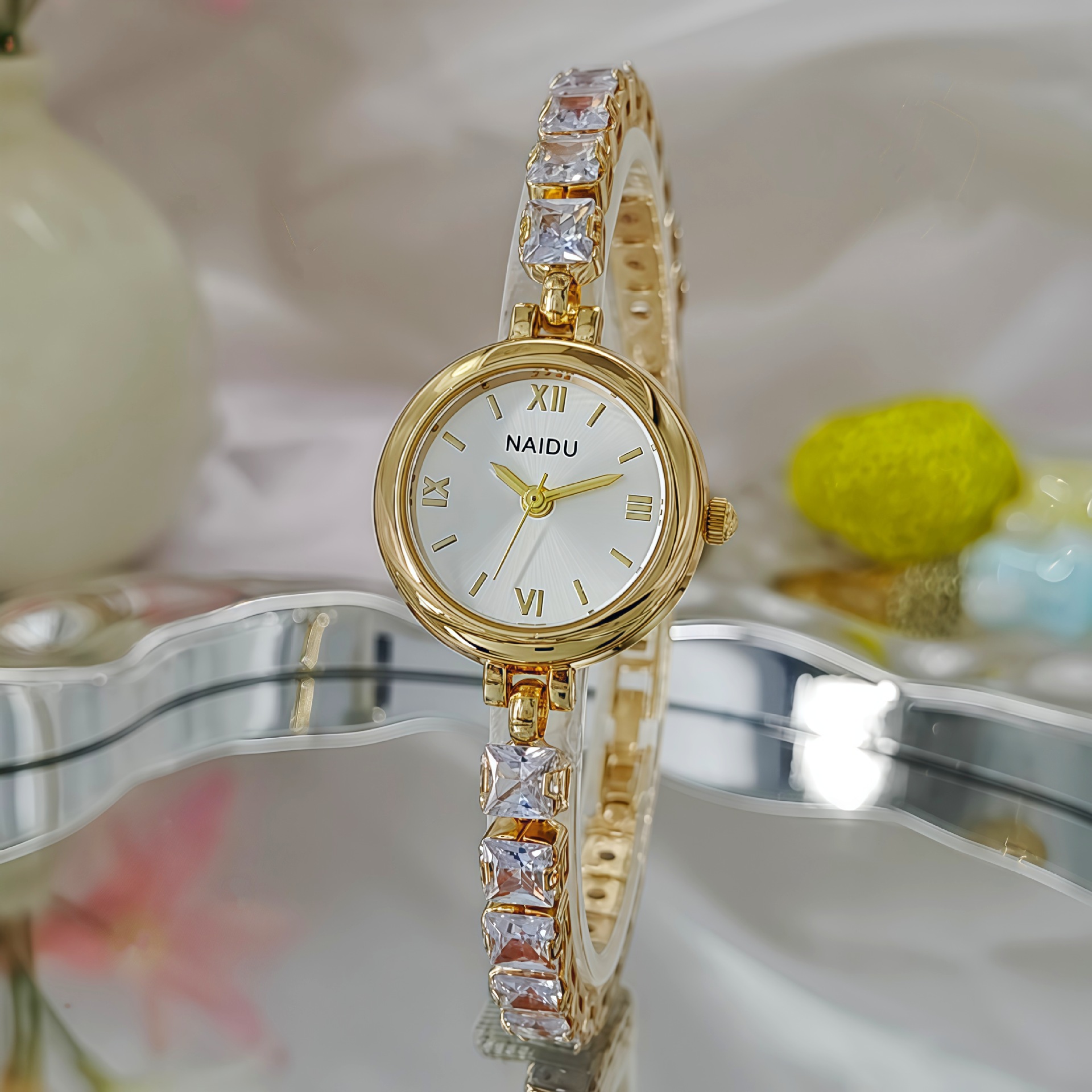 นาฬิกาข้อมือประดับเพชรแฟชั่นให - Luxury Watch Levels บทวิจารณ์และราคา