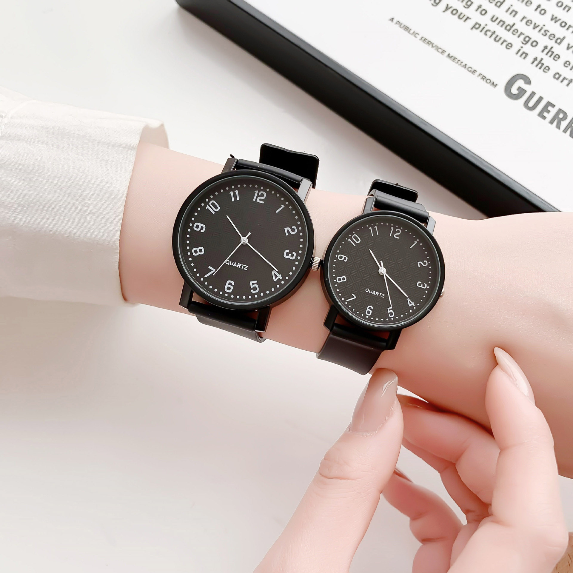 Simple สีดํานาฬิกานาฬิกาควอตซ์ - Luxury Watch Leather Strap บทวิจารณ์และราคา