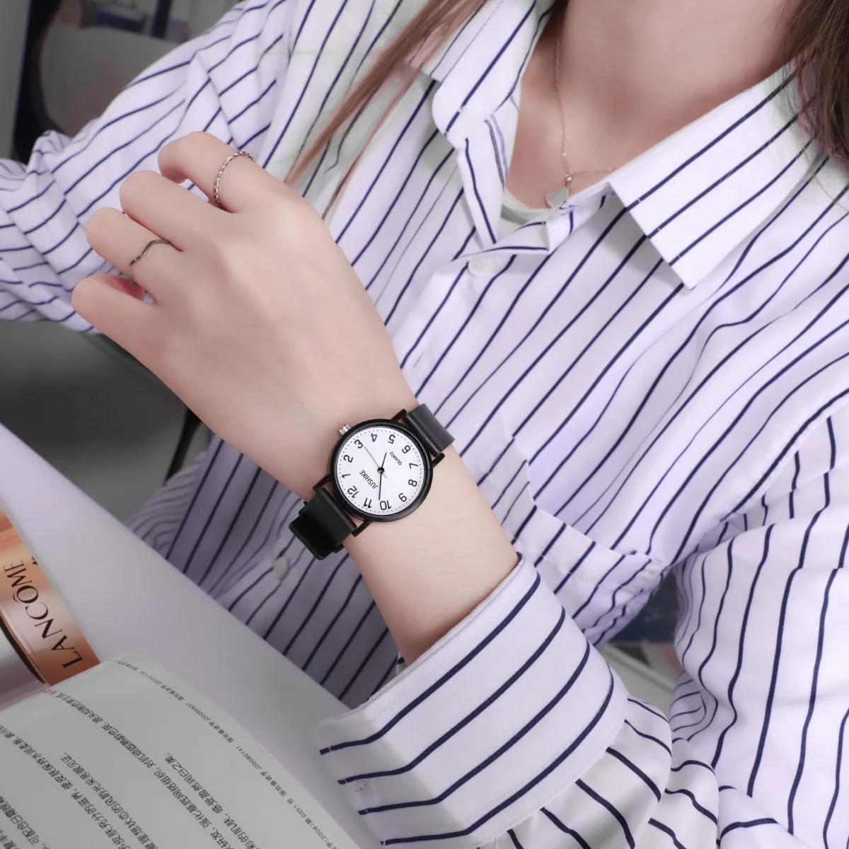 Simple สีดํานาฬิกานาฬิกาควอตซ์ - Luxury Watch Leather Strap บทวิจารณ์และราคา